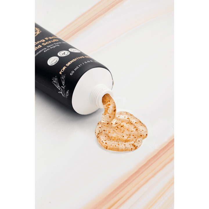 Best Exfoliating Facial Gold Scrub In Pakistan - Glow Stash